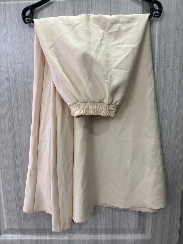 Bej Uzun Drapeli Kadın Etek - Görsel 2