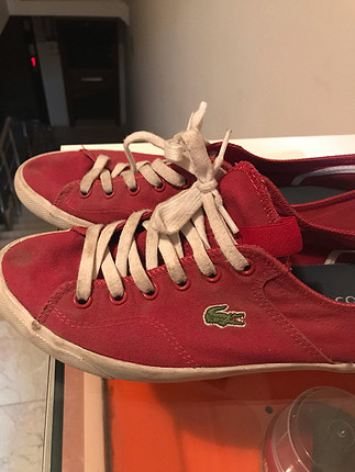 Lacoste kırmızı ayakkabı 