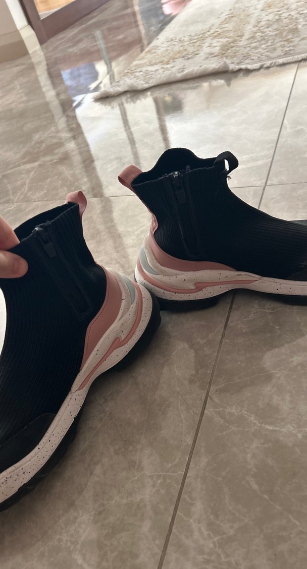 Siyah Yüksek Tabanlı Elastik Kadın Spor Ayakkabı - Görsel 5