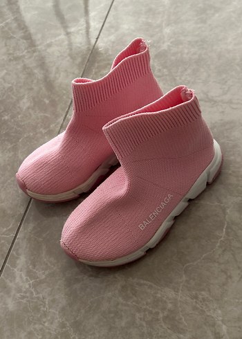 Balenciaga 26