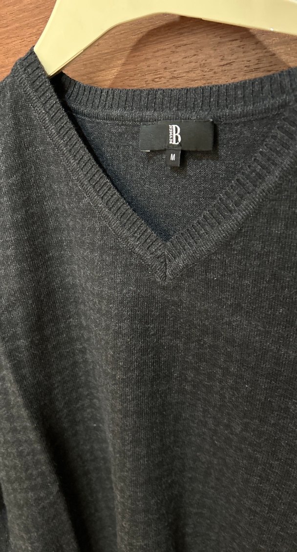 Gri V Yaka Erkek Yün Kazak - Görsel 2