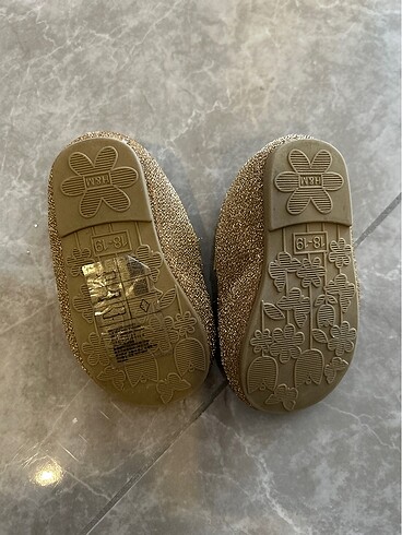 H&M kız bebek babet - Görsel 2