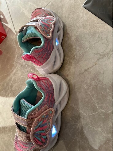 22 Beden mavi Renk Skechers kız çocuk spor ayakkabı