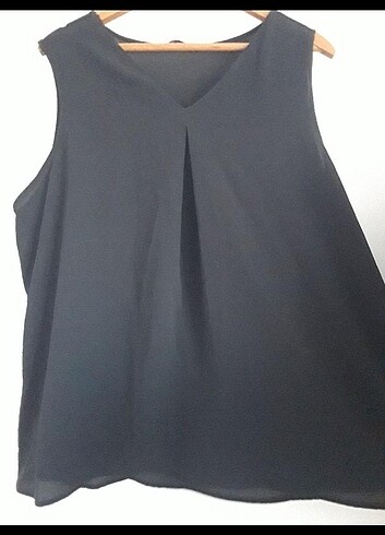 46 Beden siyah Renk DEFACTO 3XL SİYAH BLUZ