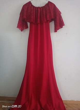 Kırmızı balık model elbise
