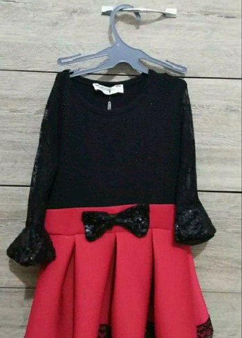 Kız Çocuk Kırmızı Siyah Fırfırlı Elbise - Görsel 2