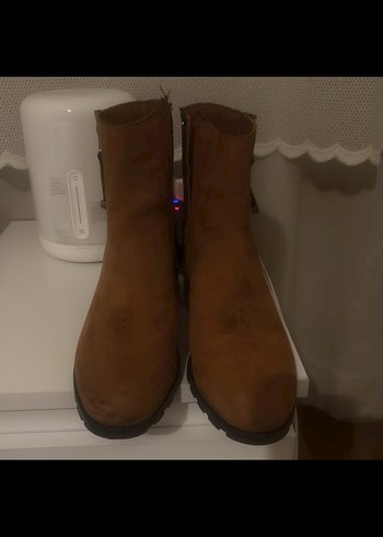 Zara Hakiki Süet Topuklu Bot