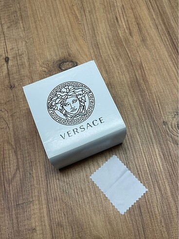 Versace saat kutusu