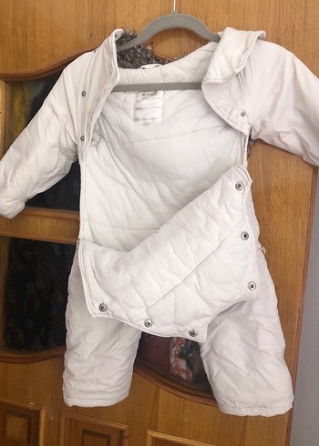 Kız Bebek Beyaz Kürklü Kar Tulumu - Görsel 6