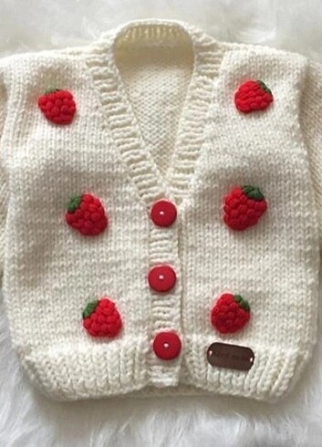 El Örgüsü Bebek Hırka #çilek#baby#bebekgiyim