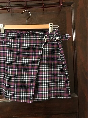 Bershka Kısa Etek