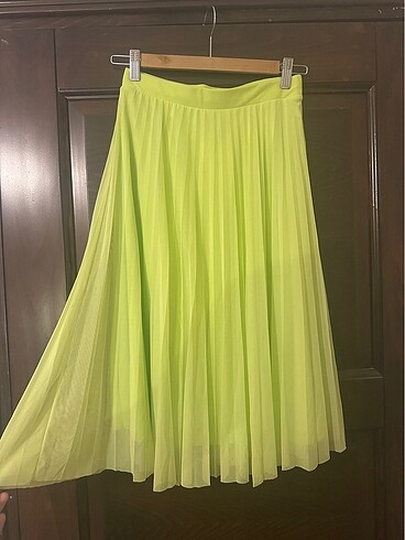 Bershka Fıstık Yeşili Etek