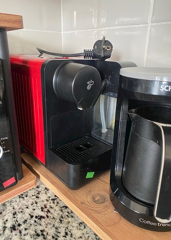 Kırmızı Mini Kahve Makinesi - Görsel 2