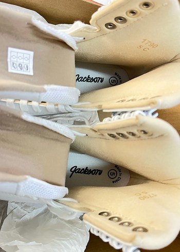 Buz pateni jackson artiste 35-36 numara - Görsel 2