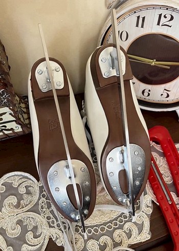 Buz pateni 39.5 numara artistik - Görsel 3