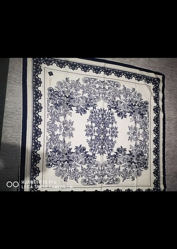 Beden Vintage Desenli akel esarp