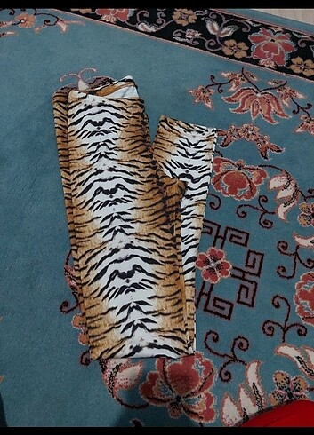 38 Beden Tayt leopar