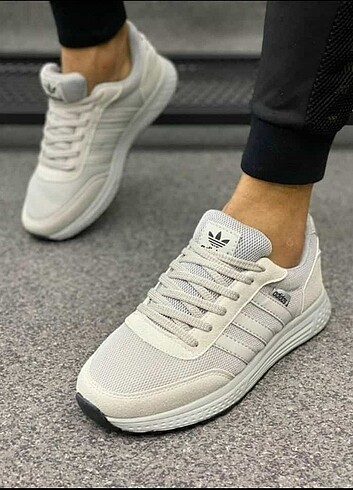 Erkek derî tozu adidas 41 numara ????