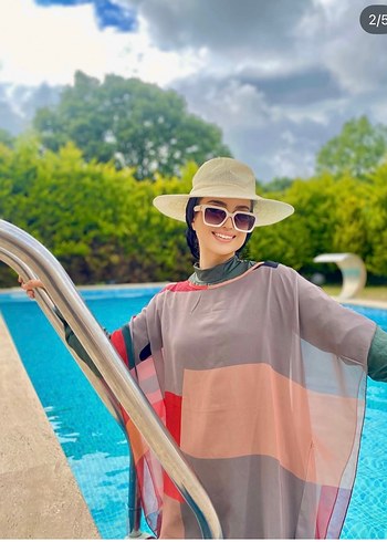 Haşema takım 3 parça 
Alt üst 
Ve üzerindeki pareo 
Çanta hediye - Görsel 2