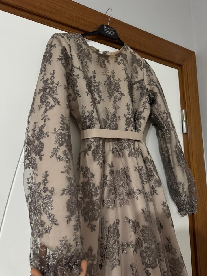 Dantel Detaylı Uzun Kollu Vintage Elbise - Görsel 2