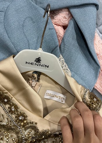 Bej ve Pembe Nakışlı Uzun Kollu Elbise - Görsel 7