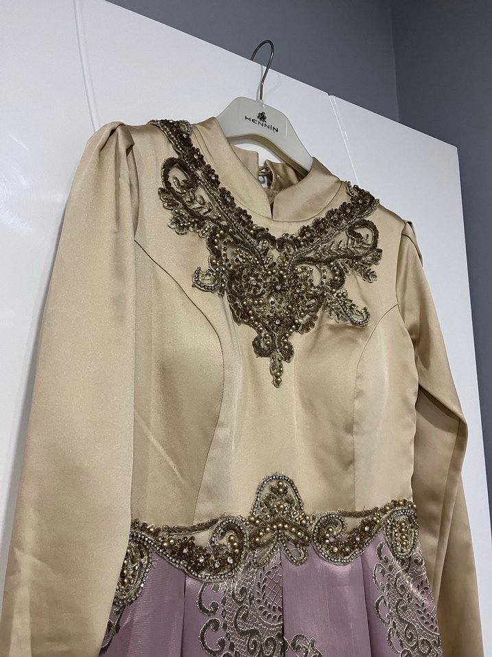 Bej ve Pembe Nakışlı Uzun Kollu Elbise - Görsel 3