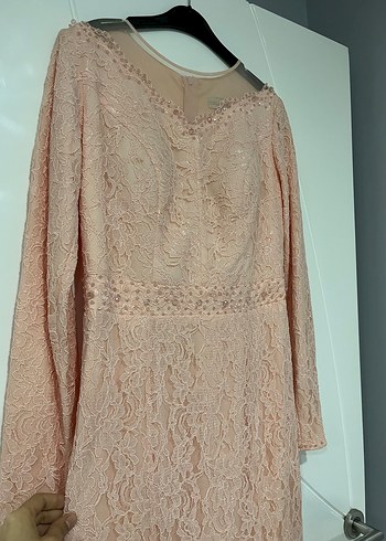 Bej Dantel Uzun Kollu V Yaka Abiye Elbise - Görsel 2