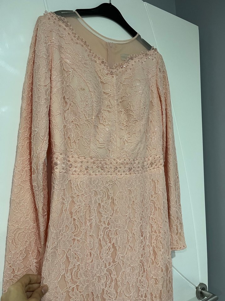 Bej Dantel Uzun Kollu V Yaka Abiye Elbise - Görsel 2