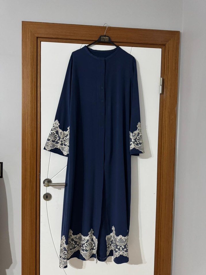Dantel İşlemeli Lacivert Uzun Elbise - Görsel 2