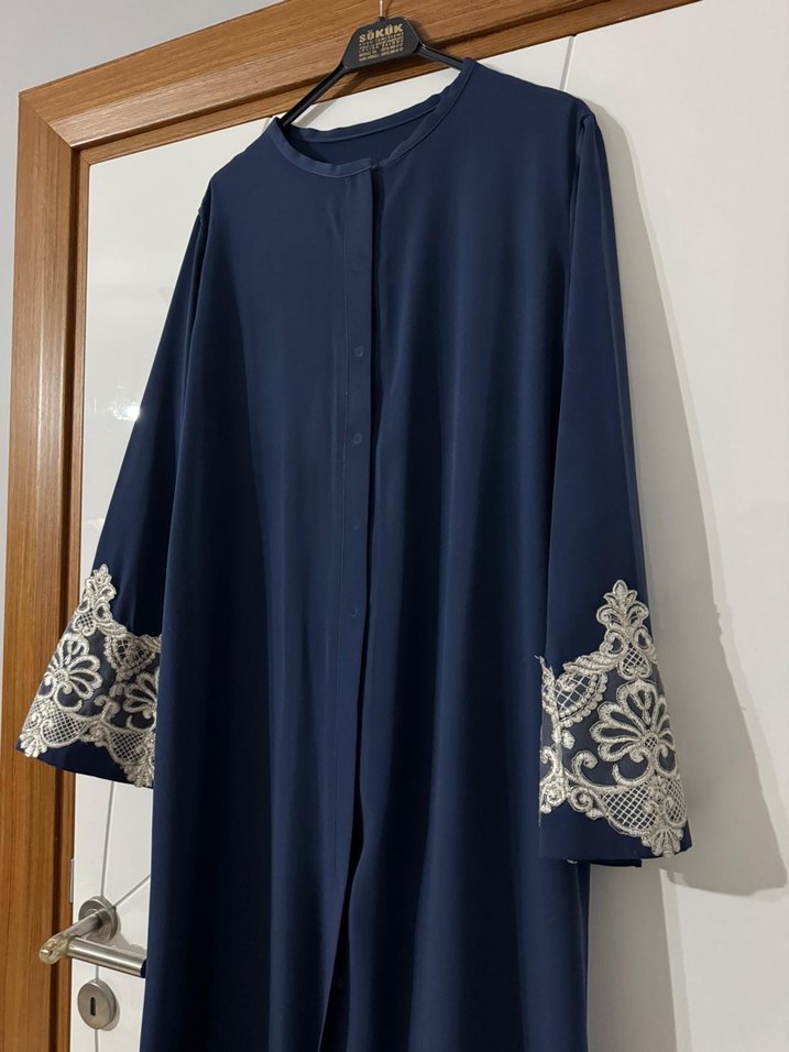Dantel İşlemeli Lacivert Uzun Elbise - Görsel 4