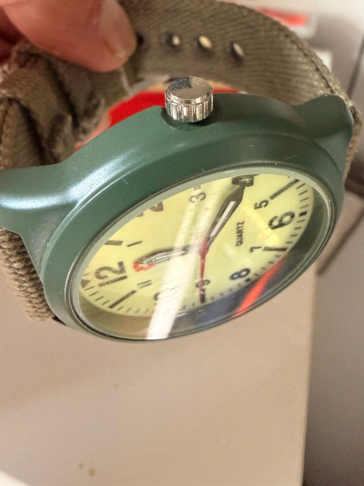 Swiss Military Vintage Quartz Outdoor Saat 42 MM - Görsel 4