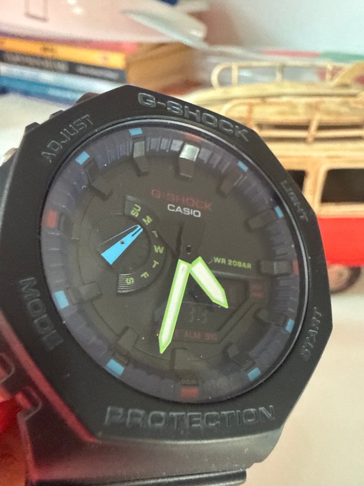 Casio G-Shock GA-2100RGB-1ADR - Görsel 3