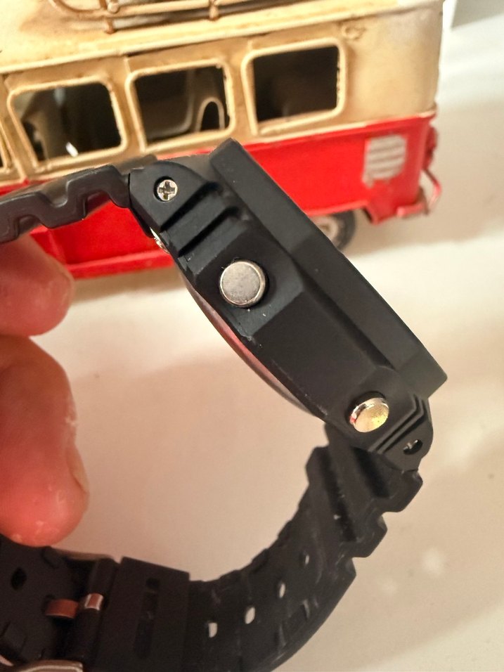 Casio G-Shock GA-2100RGB-1ADR - Görsel 4