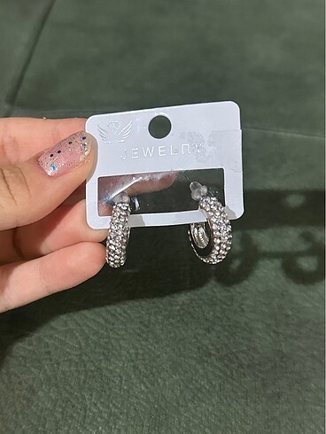 Tasarımcı Taşlı küpe