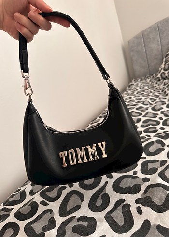 Tommy Siyah Kadın Çanta
