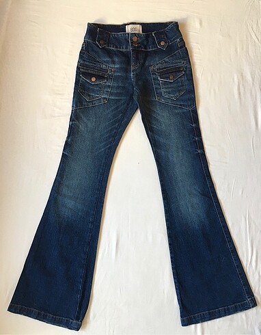 Y2K urban outfitters flare jeans bdg