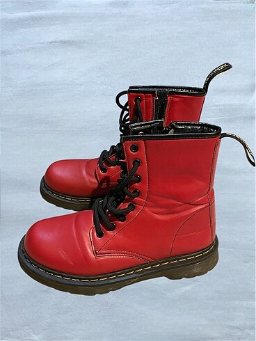 Kırmızı dr martens tarz bot