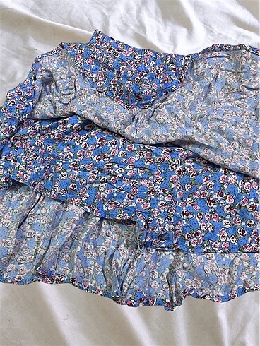 Bershka Yazlık şortlu çiçekli etek