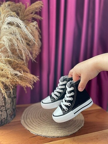 Diğer Çocuk converse