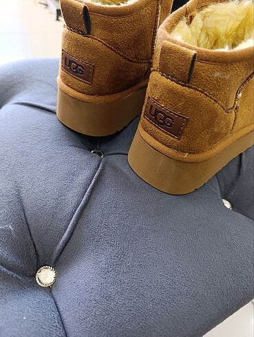 39 Beden camel Renk Ugg bot