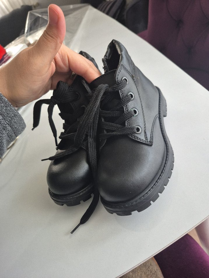 Kemer Detaylı Siyah Çocuk Botu - Görsel 5