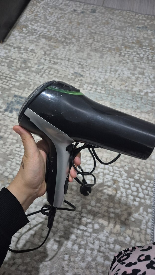 Siyah İyonik Saç Kurutma Makinesi - Görsel 2