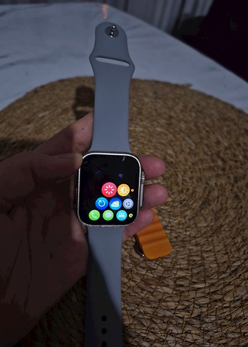 Gri Akıllı Saat ve Turuncu Yedek Kordon - Görsel 6