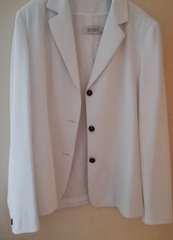 Bessini Beyaz ceket