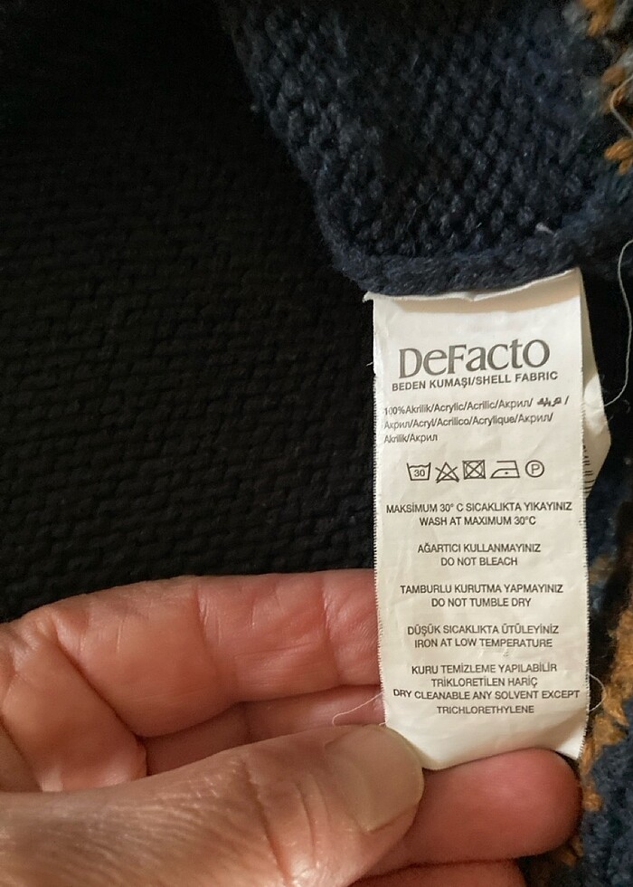 DEFACTO marka erkek hırkası - Görsel 3