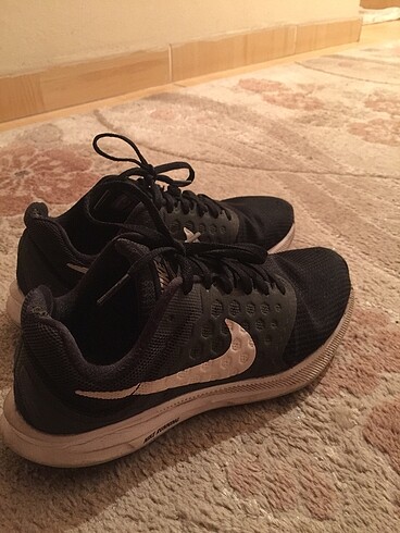 Nike spor ayakkabı