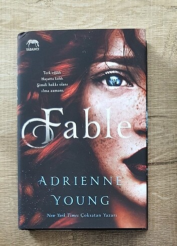 Adrienne Young- Fable (Ciltli)