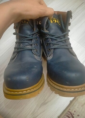 Erkek çocuk bot - Görsel 3