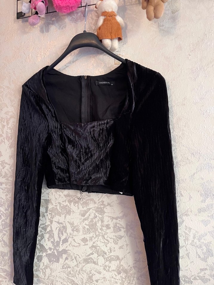 Siyah Mini Gotik Uzun Kollu Bluz - Görsel 2