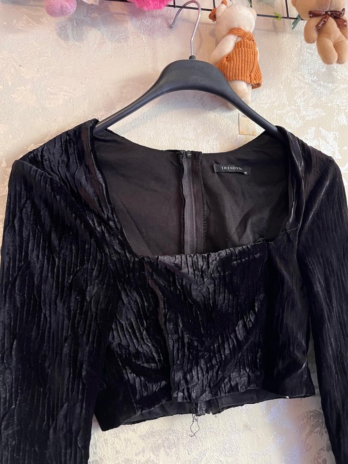 Siyah Mini Gotik Uzun Kollu Bluz - Görsel 3